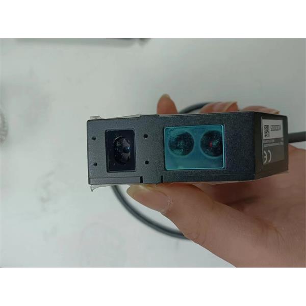 日本KEYENCE基恩士LK-G5000高精度CMOS激光位移傳感器DeviceNet 模塊 LK-DN100